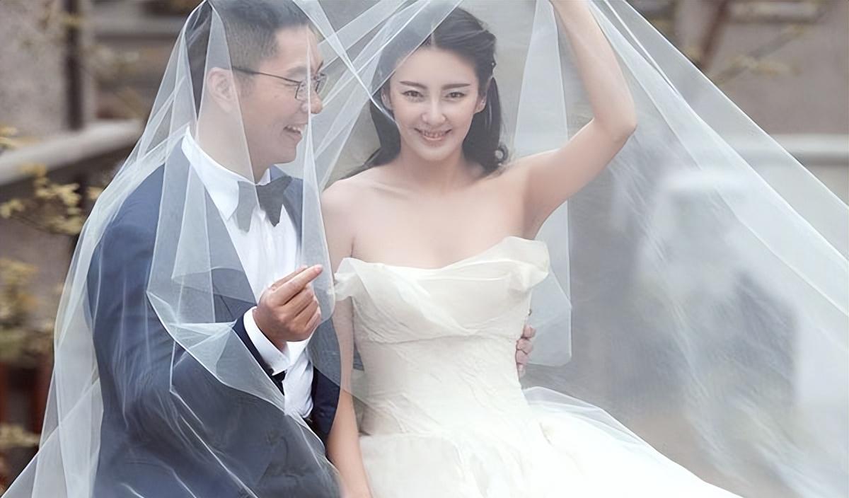 豪门伪富豪_娱乐圈伪富豪天涯_许雅钧真实身份