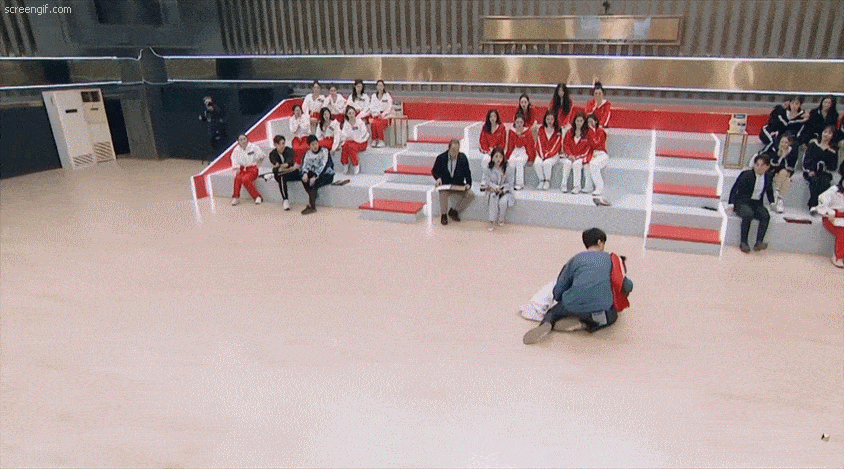 内幕娱乐圈_娱乐圈潜规则内幕_娱乐圈女明星被揩油事件